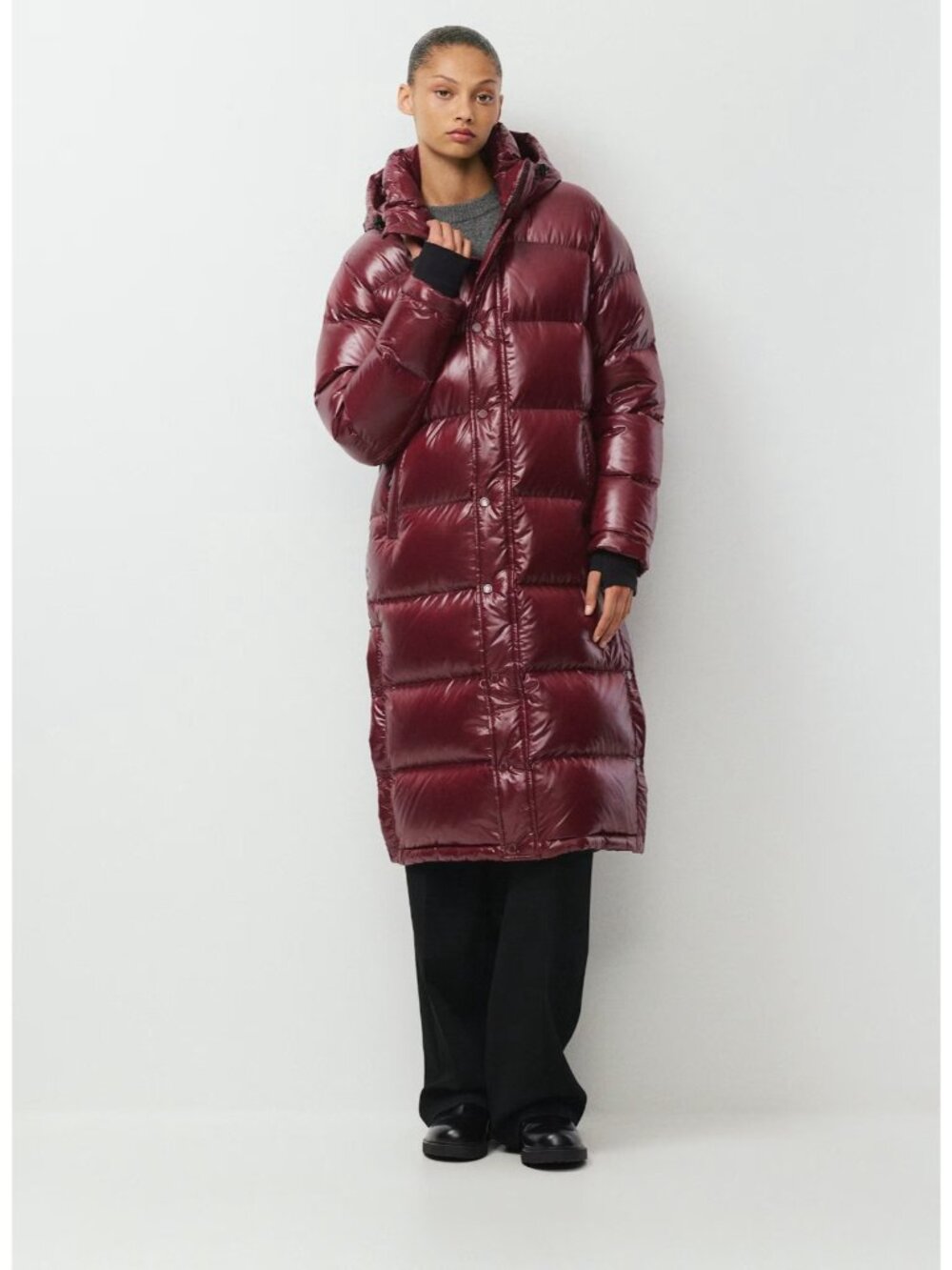Aritzia TNA The Super Puff™ Long - Hi-Gloss Limited Edition Burgundy M